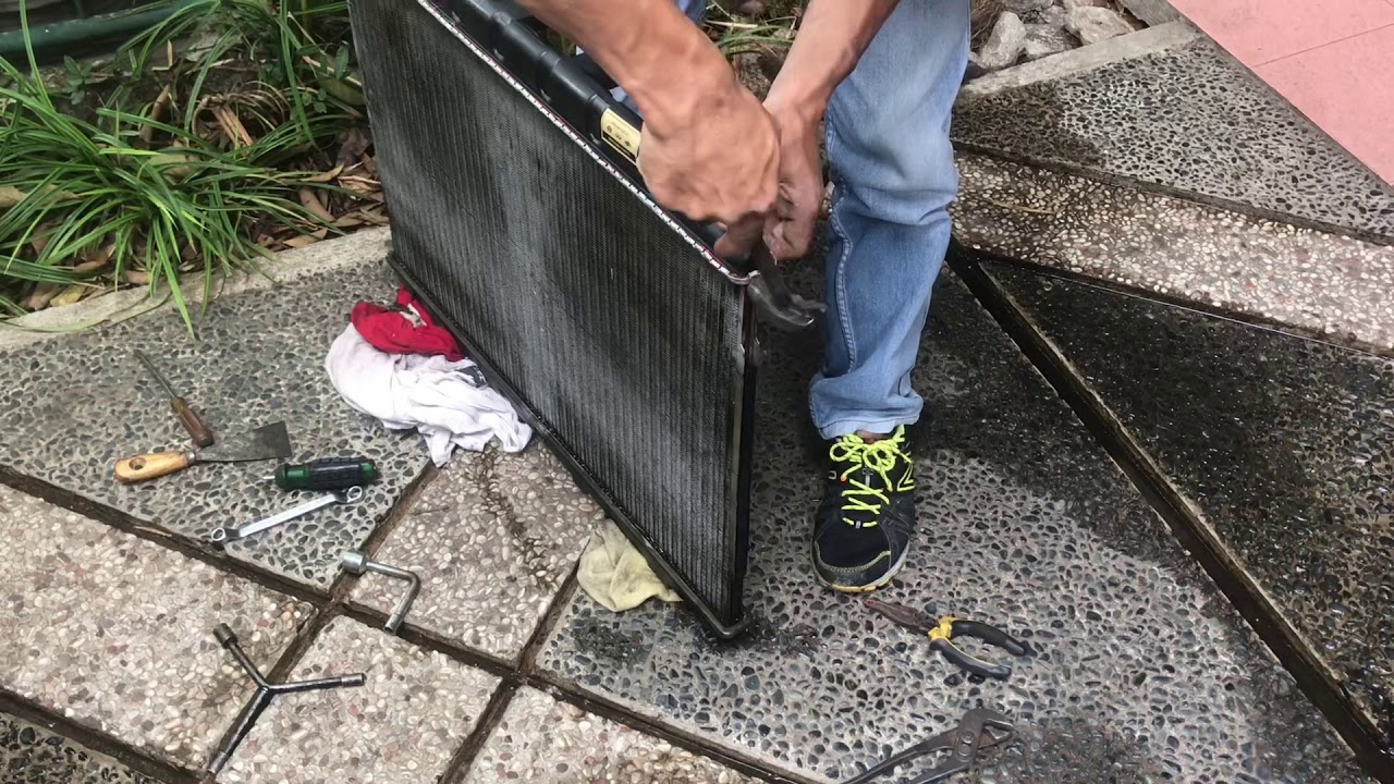 Ganti upper tank/tutup atas radiator Nissan Serena C26 2013