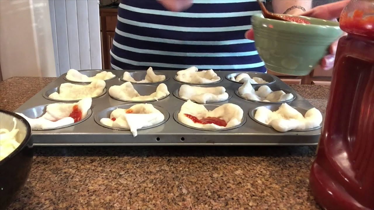 Easy Muffin Tin Pizzas