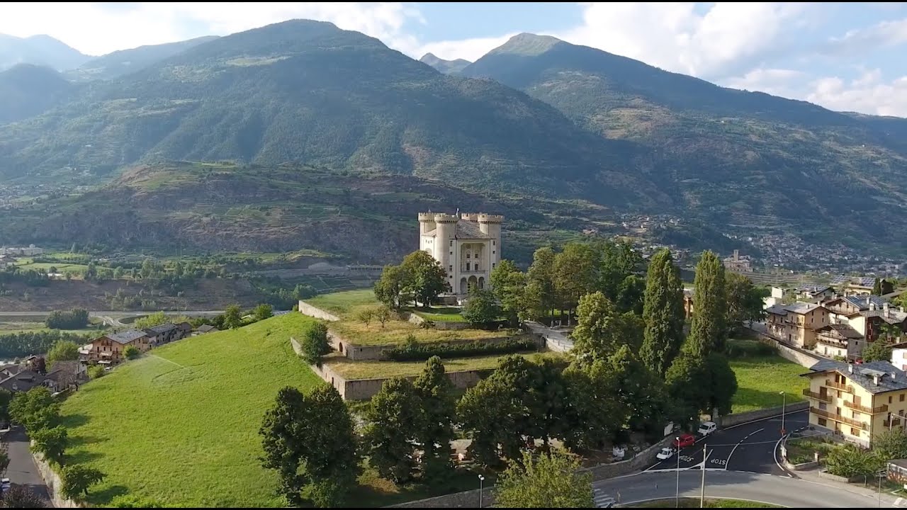 Il territorio di Aymavilles si presenta insieme a 