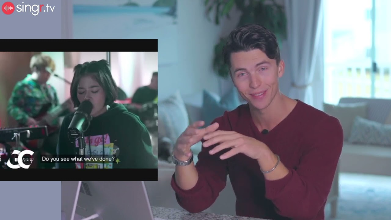 Vocal Coach reacts to Gigi De Lana 'Decode' by Paramore