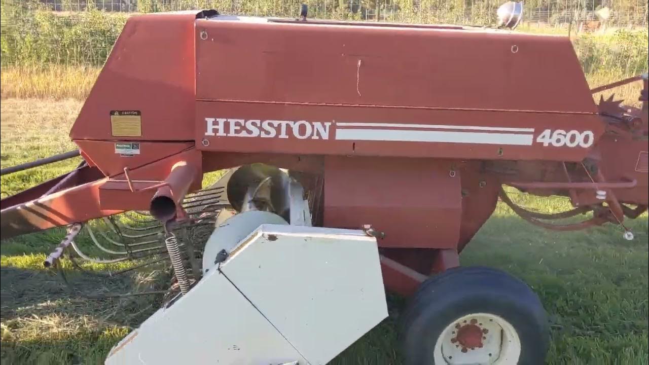 Hesston 4600 Inline Baler - YouTube