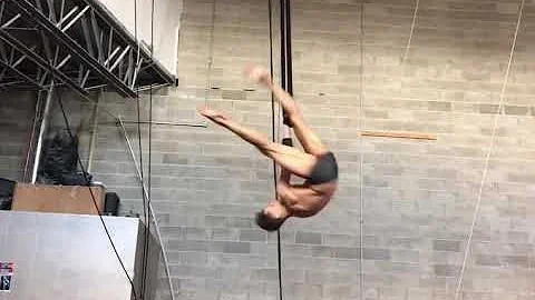 Reed Kelly - Broadway Bares: Behind the scenes aer...