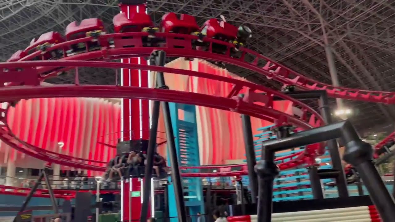 أول زيارة لنا لعالم فيراري 🎢🏁  | مغامرة عائلية ممتعة جداً!