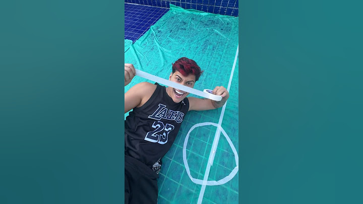 FIZ UM CAMPO DE FUTEBOL NA MINHA PISCINA 😱 #shorts