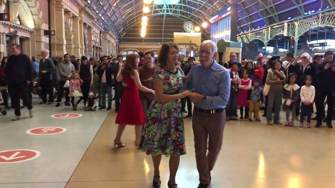 Greg Poppleton 1920s Swing Band  www.talentonline.com.au