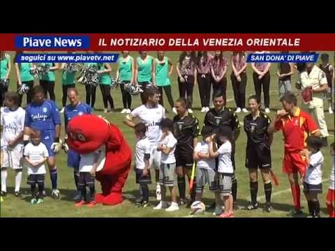 PARTITA DI CALCIO DI BENEFICENZA TRA LA NAZIONALE ARBITRI E LA NAZIONALE TV