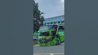 Story'wa bus pariwisata gasruk!!!!