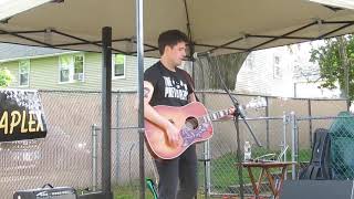 Brian Dunne performs a new song "Loser on the Ropes" at MonaPlex on 15th May 2021
