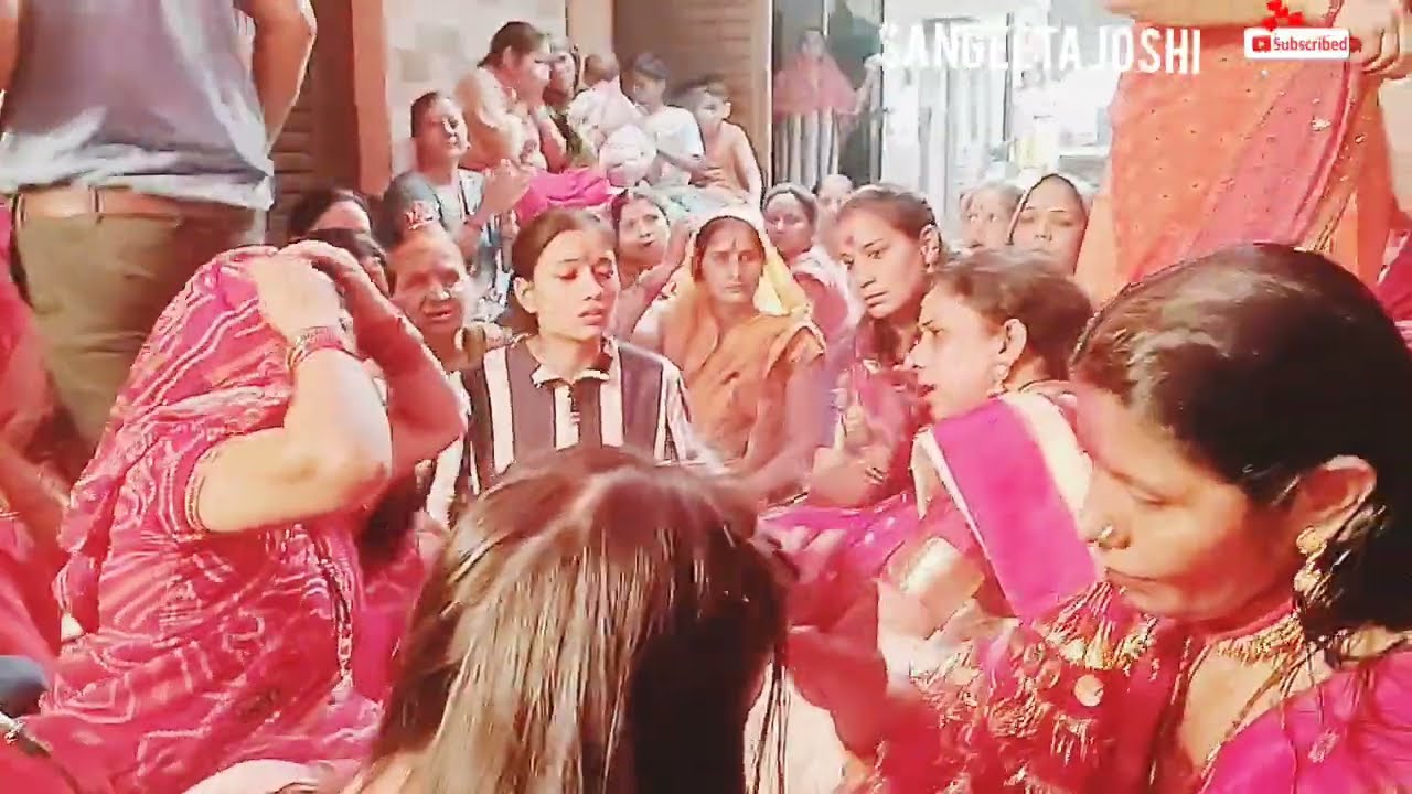 शादी के किर्तन माता रानी ने दिये साक्षात दर्शन अपने भक्तों को आर्शीवाद दिया#sangeeta#matabhajan#maa