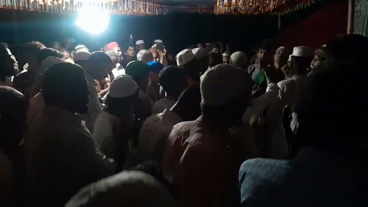 ফায়েজ পূর্ণ জিকির খাজা এনায়েতপুরী জাকেরবৃন্দ। ধনবাড়ী, টাংগাইল 