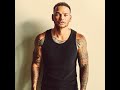 Kane Brown Gaming Live Stream