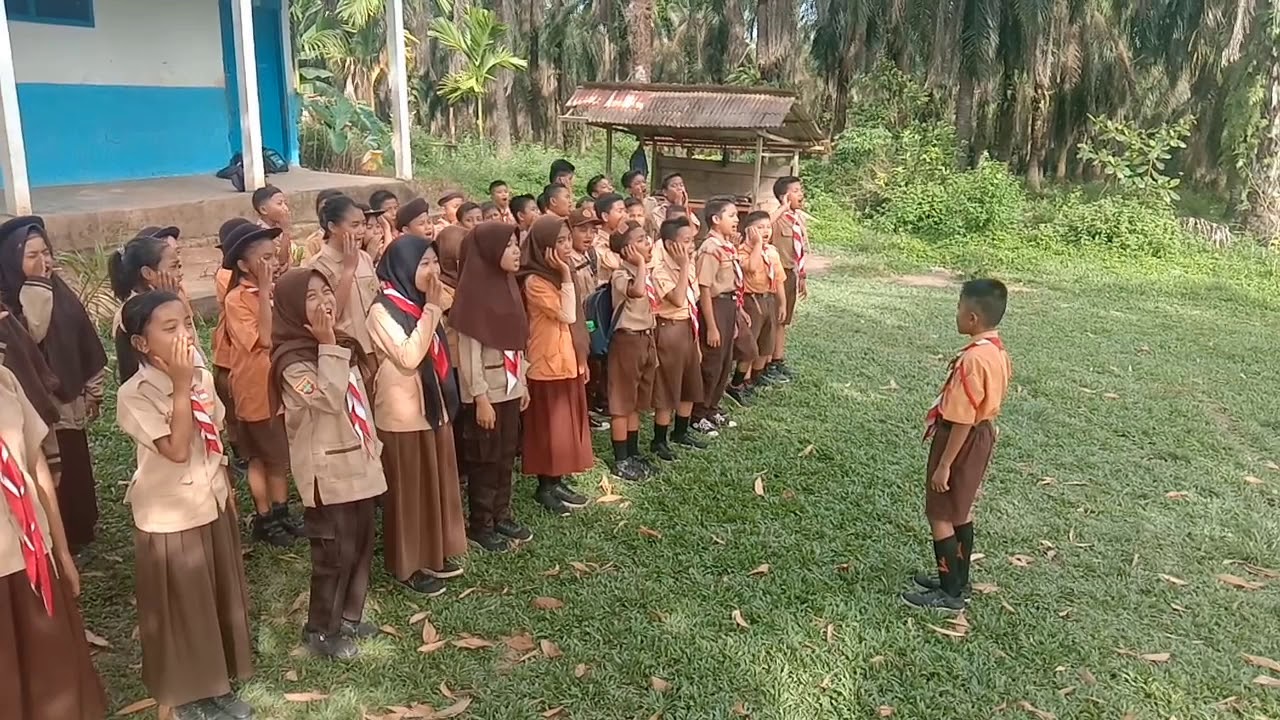 Keseruan dari Yel-yel pramuka SDN TALANG BONOT - YouTube