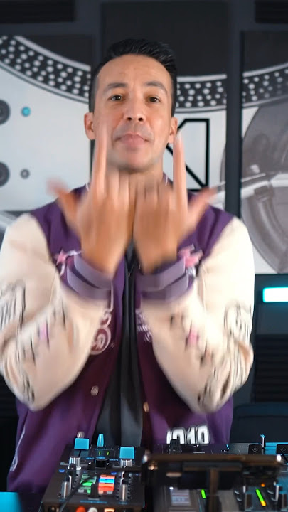 I still love this one so much after a year! Full mix is on my channel #shorts #djmix #djgear