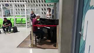 FRED SUONA DONNE RICCHE DI TONY PITONY