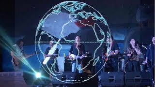 Samdays  Rio Satrio Wajah Abstrak Irine Sugiarto  Cerita Daun Dan Bumi By Folkaria