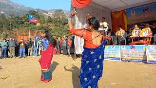 मुलवासी चेलिहरुर्को अत्यन्तै राम्रो नृत्य। MNO, मुलवासी मंगोलको गीत ।