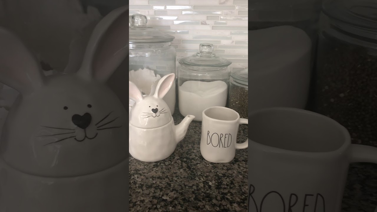 Bunny teapot pairs with Rae Dunn