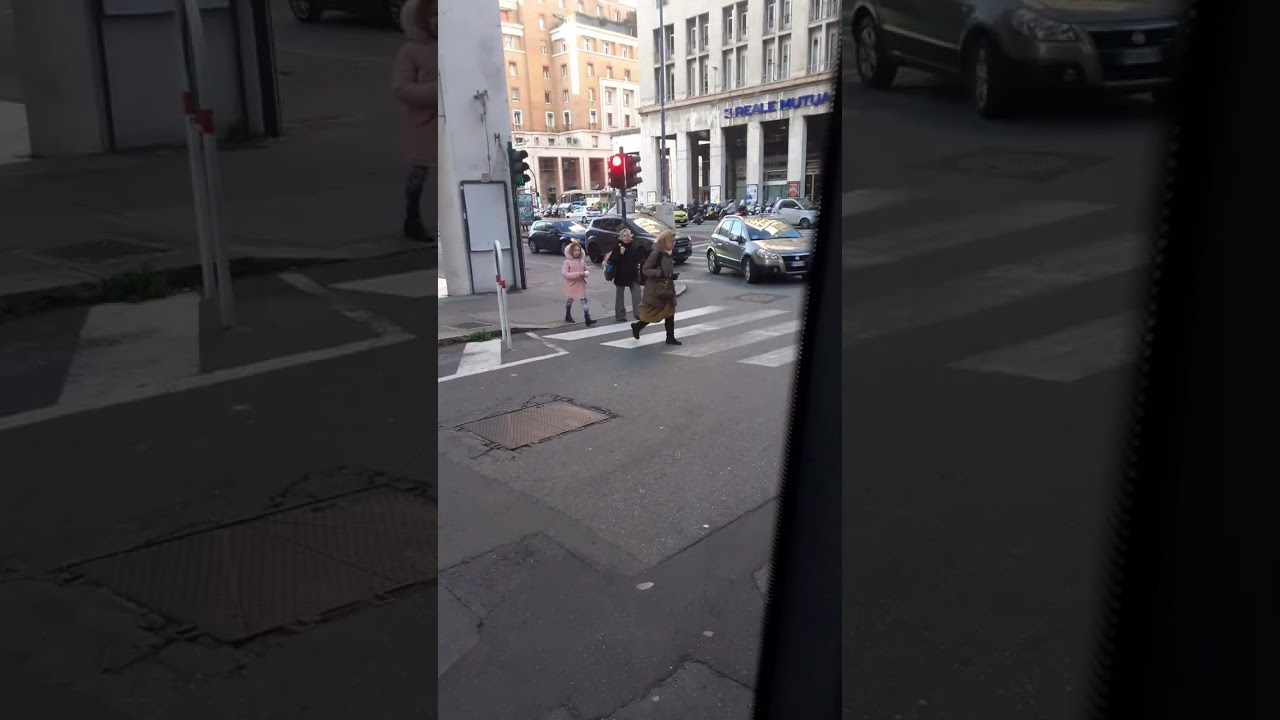 Viaggio su un menarini citymood 10 7084 di AMT Genova sulla linea 35/