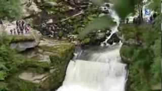 LE SAUT DU DOUBS EN BATEAU MOUCHE