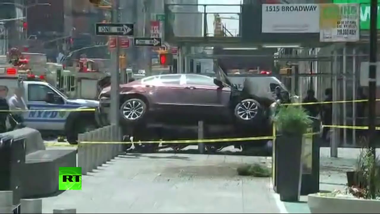 1 dead, 19 injured after car plows into pedestrians in Times Square: Fire ...