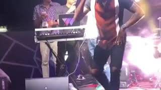 Kidi performs at Kuami Eugene AOTY appreciation party