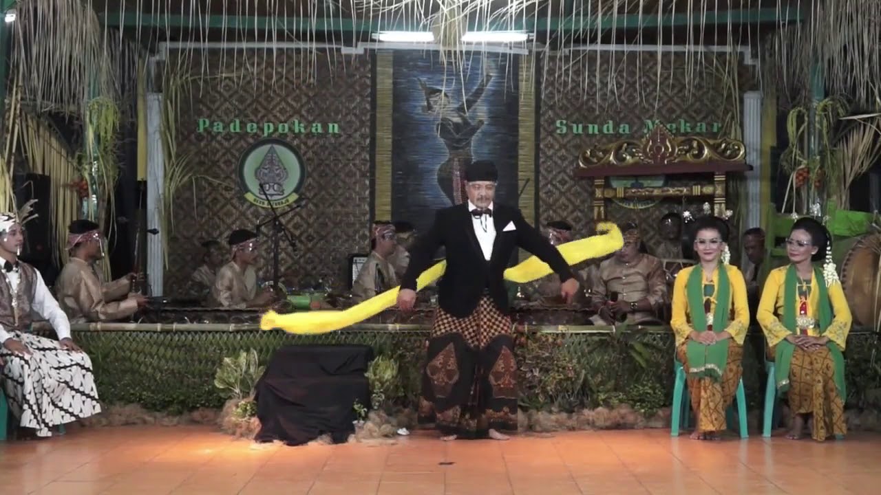 Pergelaran Karya Seni Unggulan Seni Bangreng,  Kab. Sumedang