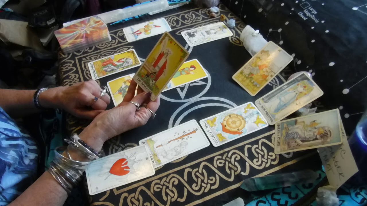 Pisces November 2018 - Congrats on your ah-ha moment, take a chance & reconnect.