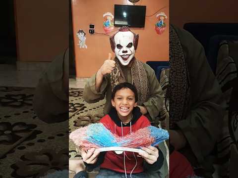 انا عايز مقشة عشان اكنس الشارع