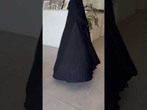 عبايه كسرات من الجوانب كلوش