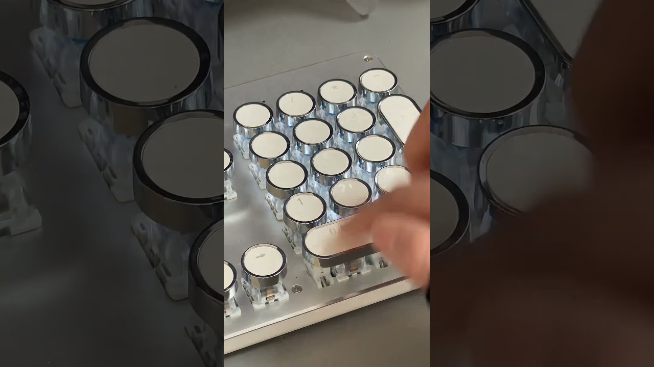 Bàn phím cơ Retro Punk giá rẻ... 