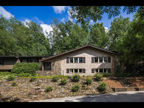 3330 Crosshill Road, Mountain Brook, AL home video tour