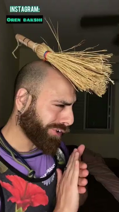 אורן בקשי מחקה מישהו מחו״ל