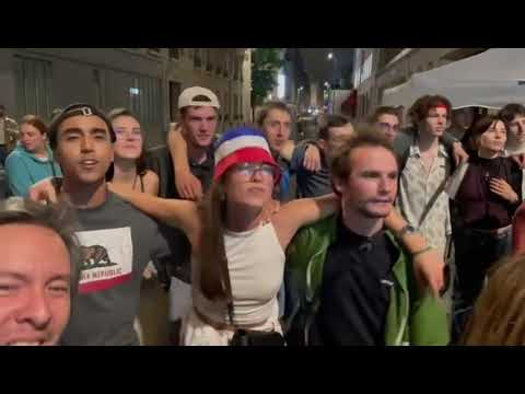Fête de la musique 2024 - Chanter autour d'une guitare et d'une batterie