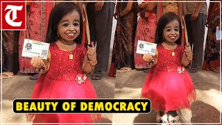 Jyoti Amge, the world’s shortest woman, casts her vote in Nagpur