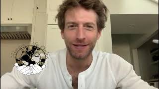 Fran Kranz signs photos for History Life Onlus no-profit organization