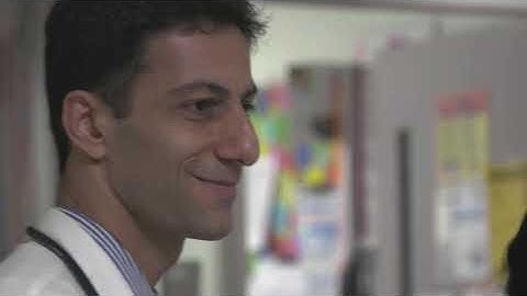 Navigate A2 Coursebook-video An Iranian doctor in the USA