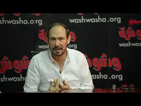 الفنان أيمن الشيوي يكشف عن رأيه بصراحة فى محمد هنيدى 