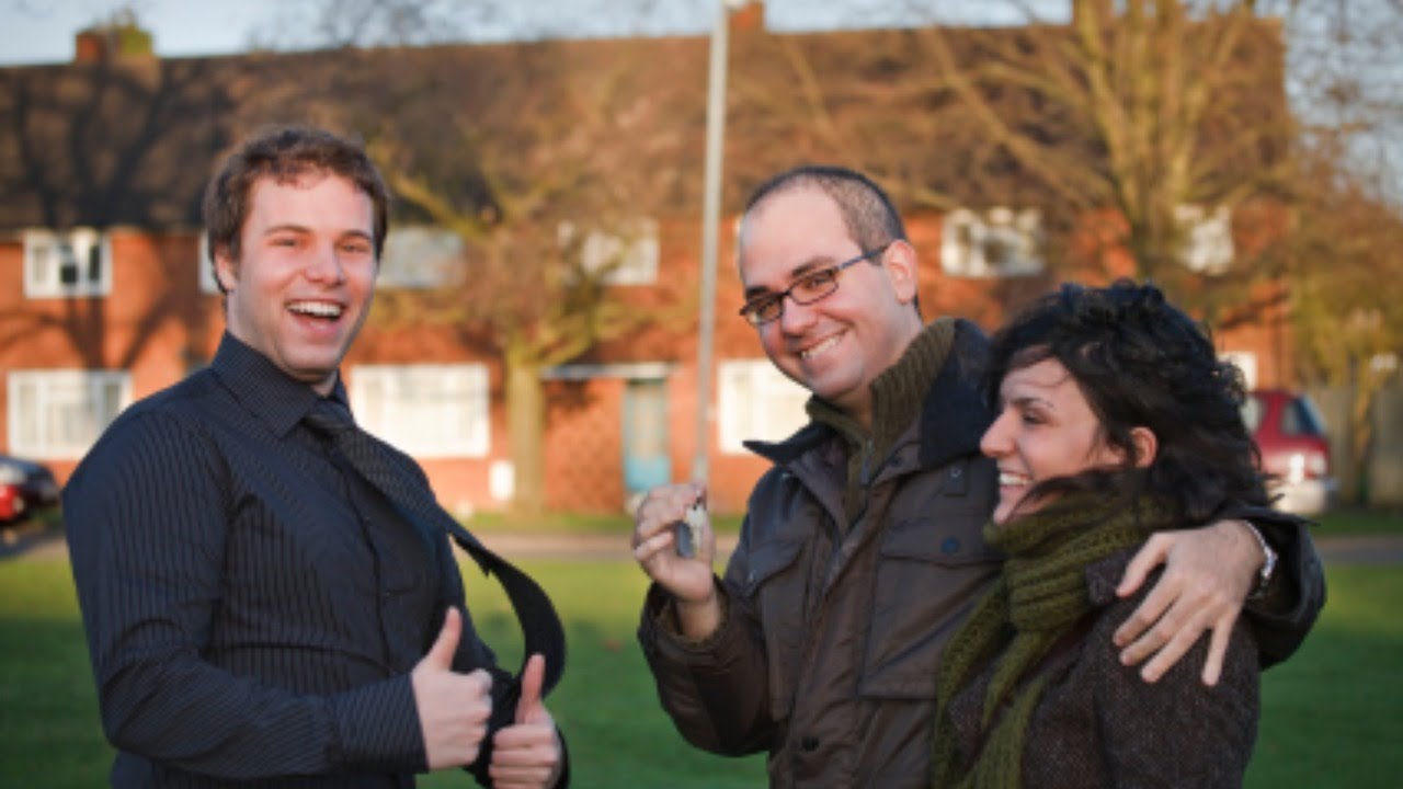 Compare Conveyancing Solicitor Quotes For Buying & Selling Your Property in Leeds | Abbey Broadway