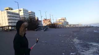 En La Playa Con Pamela Galdos Frío Y Viento.