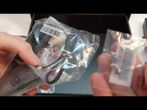 UNBOXING ASUS ROG CROSSHAIR VIII HERO (WI-FI) GAMING MOTHERBOARD