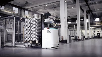 ek robotics x sinit | Automated material flow with AGVs in plastics industry