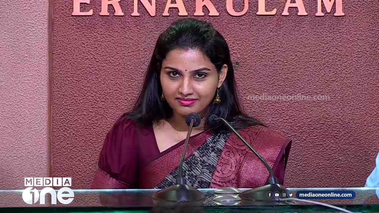 കുട്ടികൾ സ്‌കൂളിൽ എത്തിയ ശേഷം അവധി പ്രഖ്യാപിച്ച സംഭവത്തിൽ കലക്ടർ രേണുരാജിന്റെ ആദ്യ പ്രതികരണം...