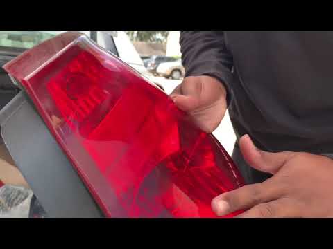 How to change out a 2003-2007 Saturn ion rear brake tail light lamp