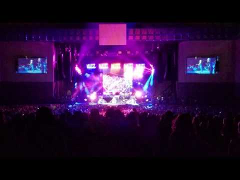 jason-aldean-this-plane-don't-go-there-8-14-16-six-string-circus