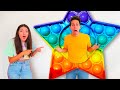 POP IT VERO vs POP IT FINTO!! Sofì e Luì Fidget Pop It Challenge!! | Me contro Te