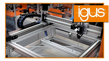 Präzise Pick & Place- Anwendungen mit drylin® Raumportalroboter (XYZ-Roboter)