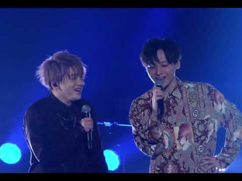 大輝くん×想太くん❤️‍🔥大輝くんが左利きだから右手にマイク持ってて、それに合わせて想太くんも右手で持ってるの🥺大体avexは踊れるようにマイクは左持ち🎤#Da_iCE #工藤大輝 #岩岡徹