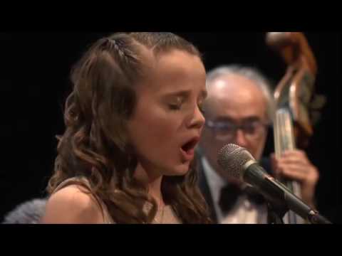 Amira Willighagen - "Ave Maria" (Lecce, Italy)