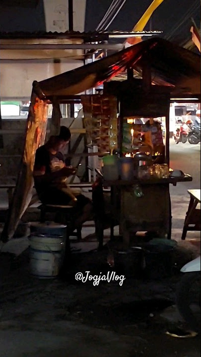 Kuliner Malam Di Jogja - Angkringan | Jogja Vlog #shorts