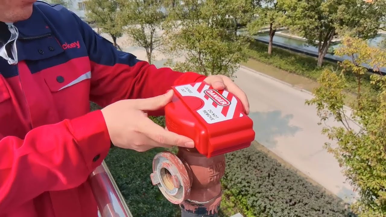 AGVL01 ADJUSTABLE GATE VALVE LOCKOUT